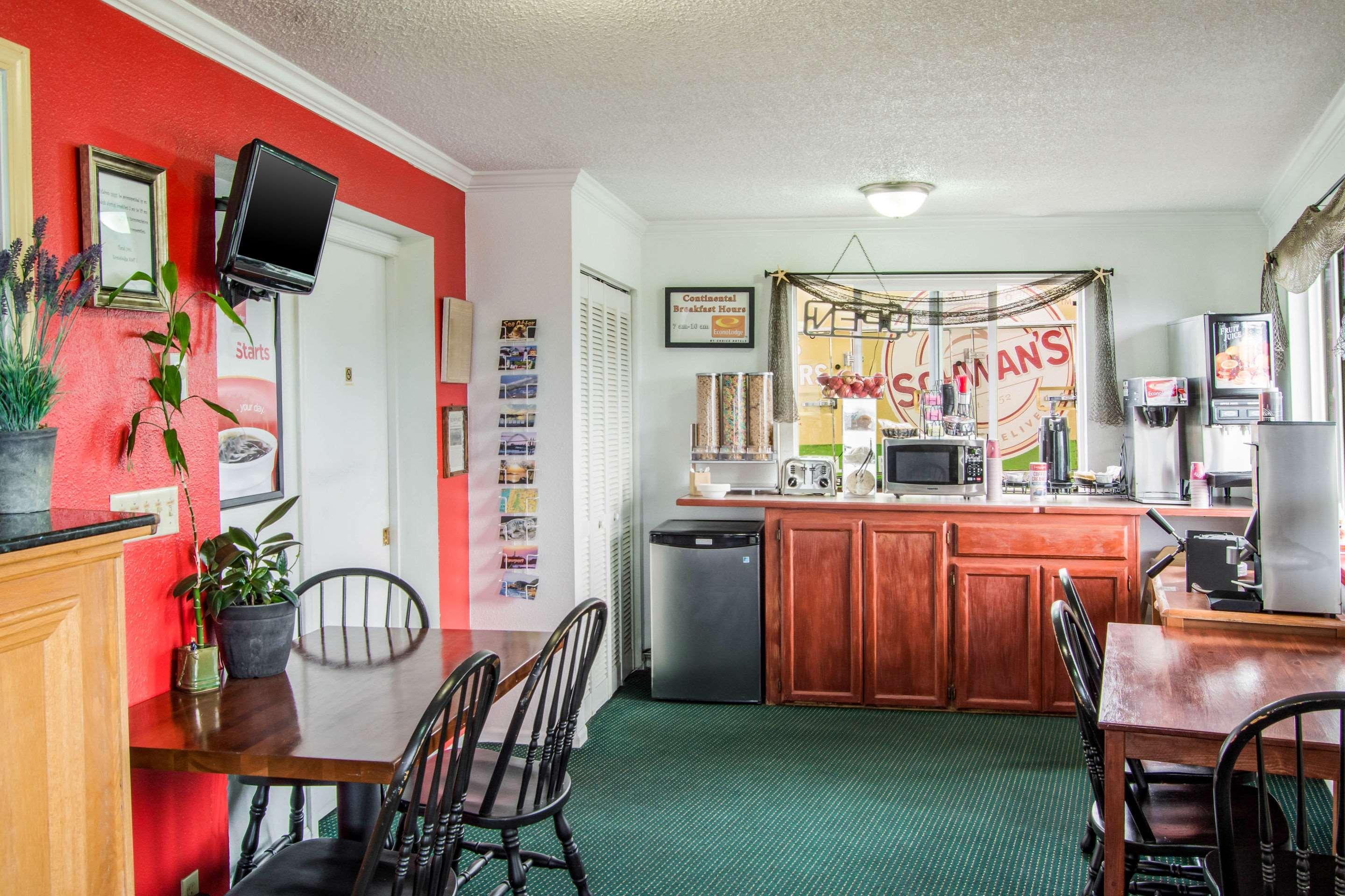 Econo Lodge Tour de Tour de Newport Extérieur photo