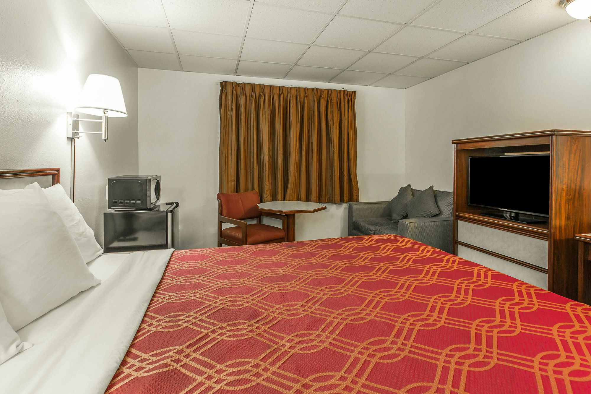 Econo Lodge Tour de Tour de Newport Extérieur photo