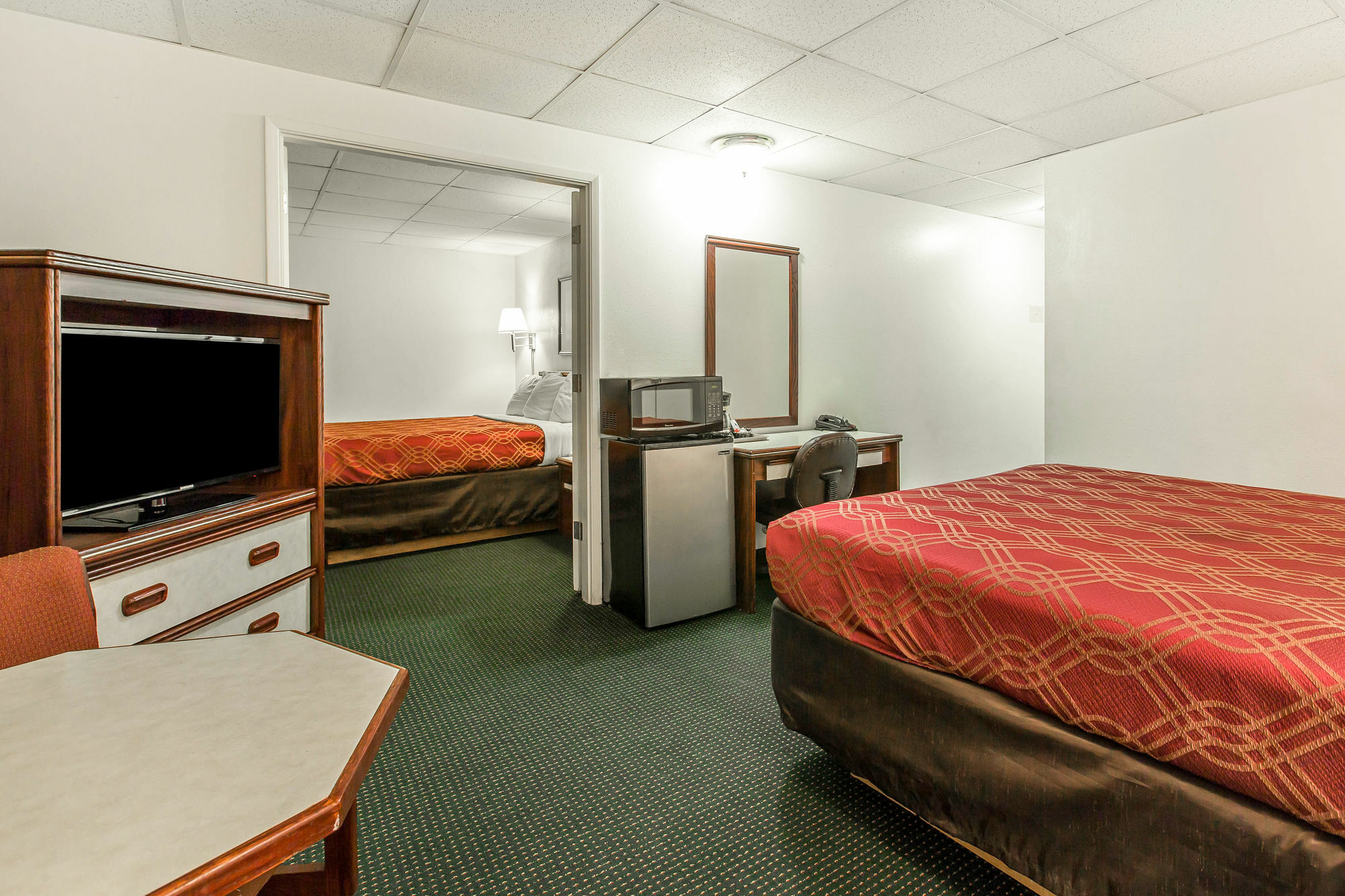 Econo Lodge Tour de Tour de Newport Extérieur photo